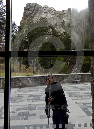 WINDOW WASHER (Mt Rushmore SD)