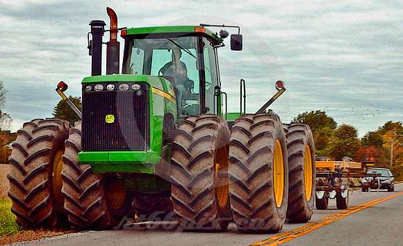 WIDE GREEN LOAD (Lincoln Highway nr Upper Sandusky OH)
