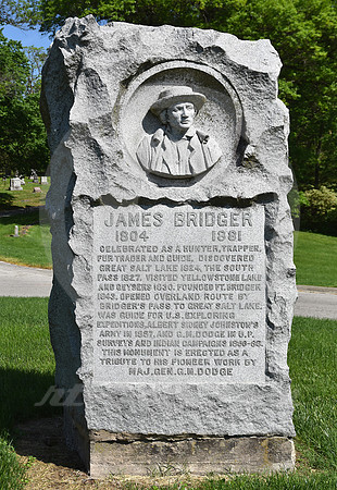 JIM BRIDGER GRAVESTONE #1 (Independence MO)