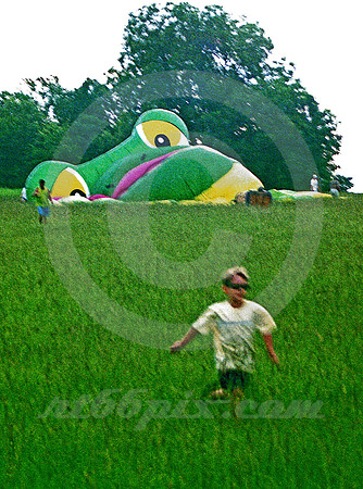 RUNNING BOY & FROG BALLOON (nr Longview TX)
