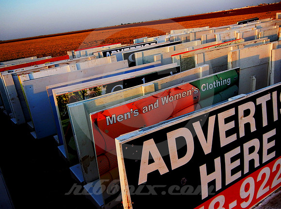 ADVERTISE HERE (Rt 66, Amarillo TX)