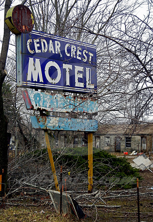 CEDAR CREST MOTEL SIGN (National Road Western IN)