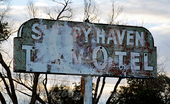 TRAV-O-TEL (Lincoln Highway Wiggins CO)