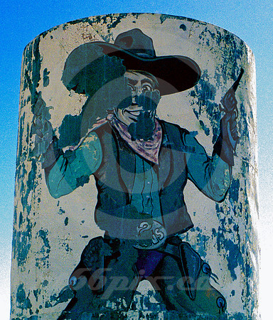 TANK MASCOT (Rt 66 Two Guns AZ)