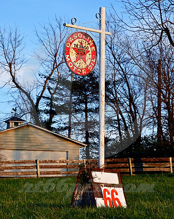 OUR LADY OF TEXACO (Rt 66 nr Halltown MO)