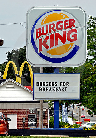 BURGER WARS (Lincoln Highway DeKalb IL)