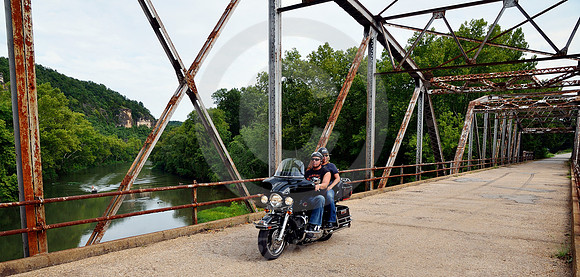 BIKE & BOAT (Rt 66 Devil's Elbow Bridge MO)