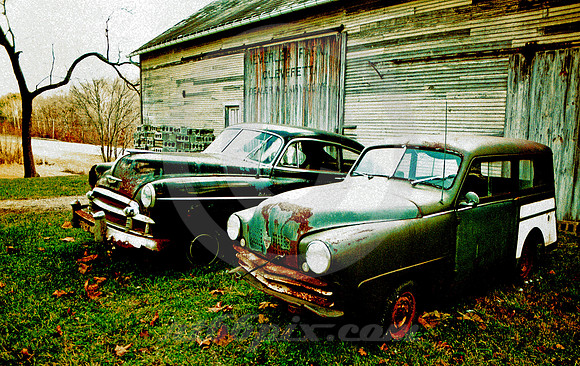 CHEVY & CROSLEY WAGON (EARLY-50S) (National Road OH)