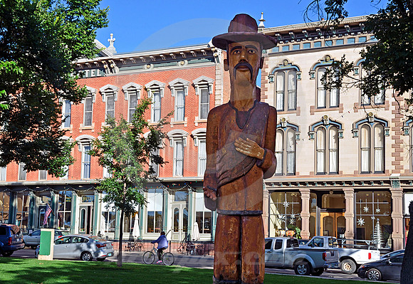 PLAZA SCENE (Las Vegas NM)