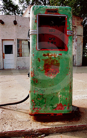 PHILLIPS 66 GREEN/ORANGE PUMP (Rt 66 Adrian TX)