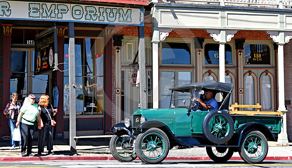 PEDESTRIAN CROSSING (Virginia City NV)