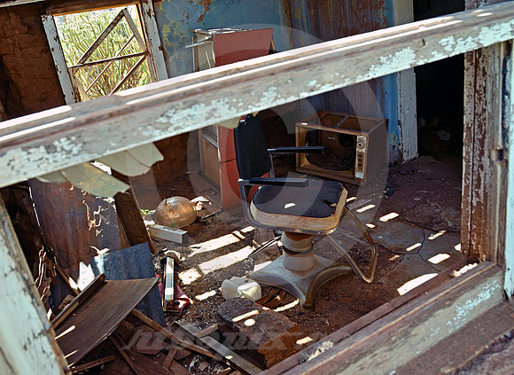 BARBER CHAIR (Rt 66 Cuervo NM)