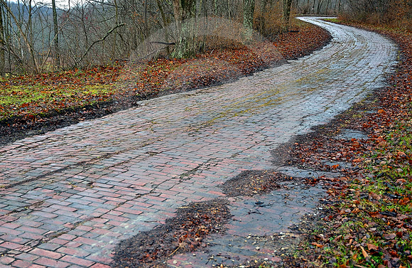 BRICK CURVE (National Road nr Old Washington OH)