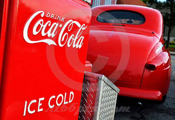 COKE TRAILER & 47 FORD (Rt 66 Sapulpa OK)