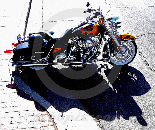 ROAD KING MOTORCYCLE & SHADOW (Rt 66 Amarillo TX)
