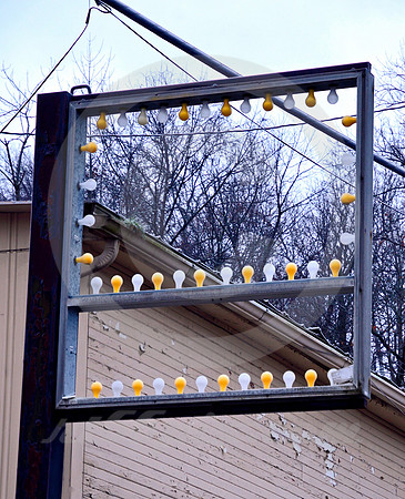 BULBS, NO SIGN (National Road Zanesville OH)