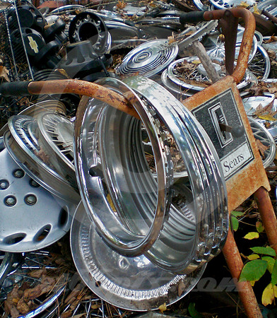 WHEEL RIMS ON HANDLE (Lufkin TX)