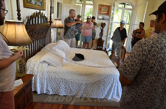 HEMINGWAY #17 (Key West FL)