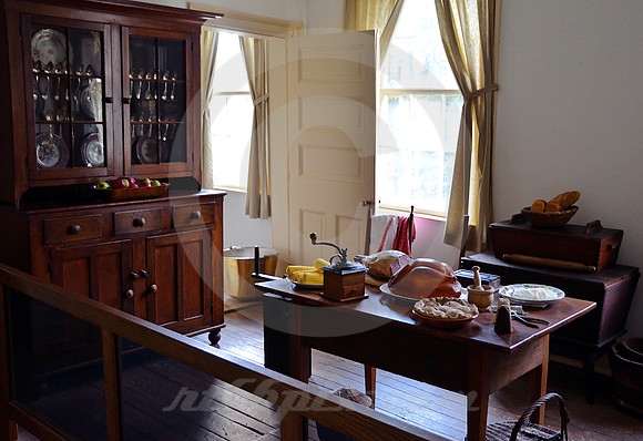 KITCHEN (National Road nr Farmington PA)
