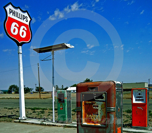 PHILLIPS 66 SIGN & 3 PUMPS (Rt 66 Adrian TX)