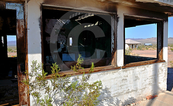 LUDLOW CAFE, EASTBOUND TRUCK (Rt 66 Ludlow CA)