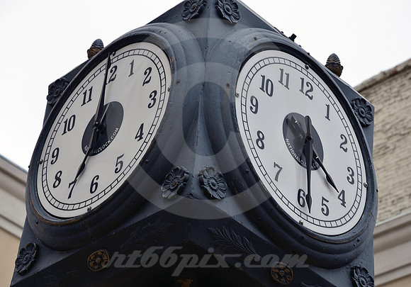 THE CLOCK (National Road Uniontown PA)