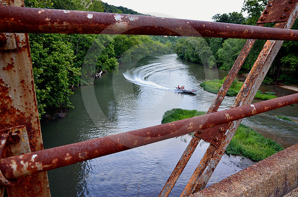 BRIDGE RAILING & BOAT (Rt 66 Devil's Elbow Bridge MO)