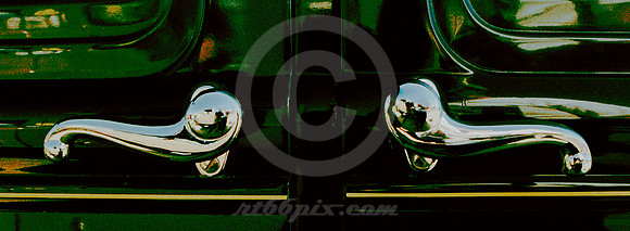 ORNATE DOOR HANDLES (Rt 66 Sapulpa OK)