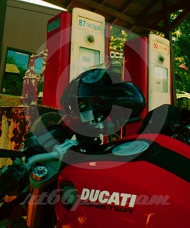 DUCATI MONSTER (Malibu CA)