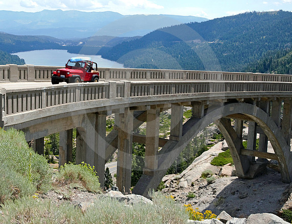 CLIMBING JEEP #2 (Lincoln Highway Donner Pass CA)