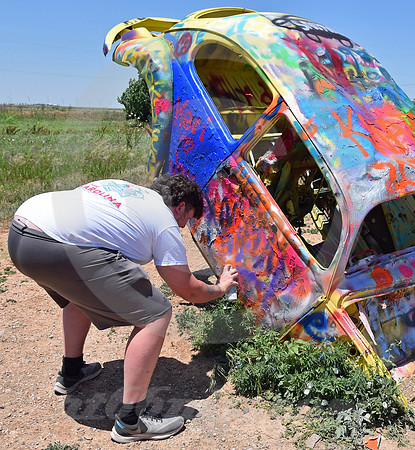 ARTISTE AT WORK (Rt 66 VW Bug Ranch Conway TX)