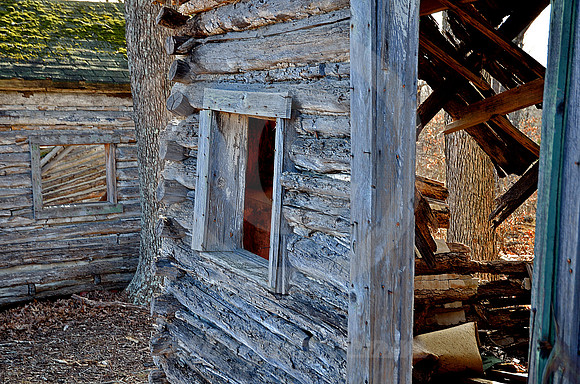JOHN'S MODERN CABINS #44 (Rt 66 nr Arlington MO)