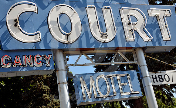COURT MOTEL (Lincoln Highway Loveland CO)
