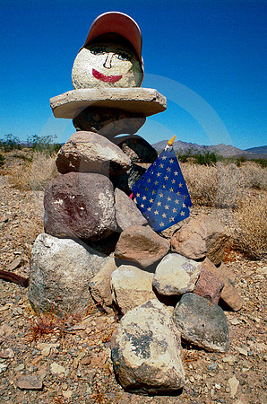 STONE MASCOT (Rt 66 nr Chambless CA)