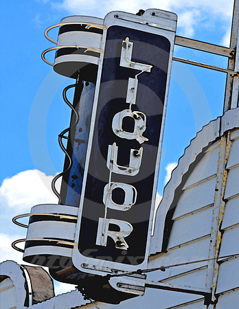 LIQUOR SIGN (Lincoln Highway Plymouth IN)