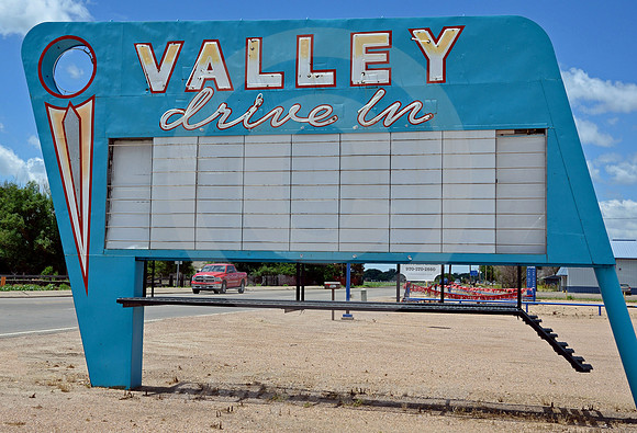 VALLEY DRIVE IN (Lincoln Highway Fort Morgan CO)
