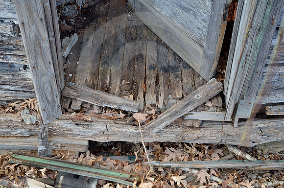 JOHN'S MODERN CABINS #25 (Rt 66 nr Arlington MO)