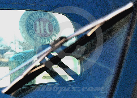 H-C GLOBE IN WINDSHIELD (Albany TX)