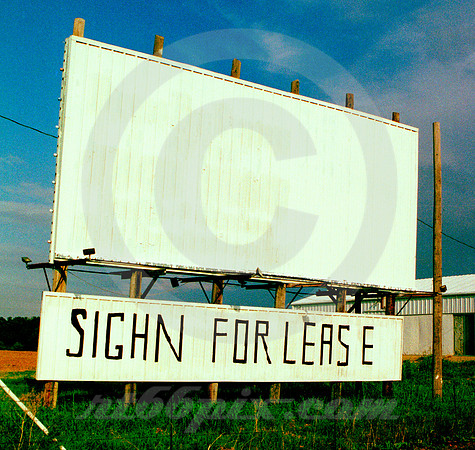 SIGHN FOR LEASE (West TX)