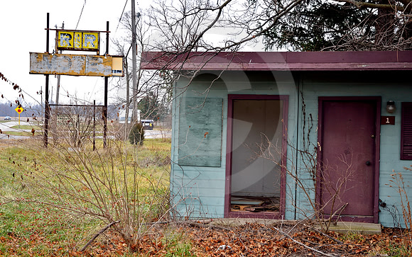 R&R MOTEL (National Road Lafayette OH)