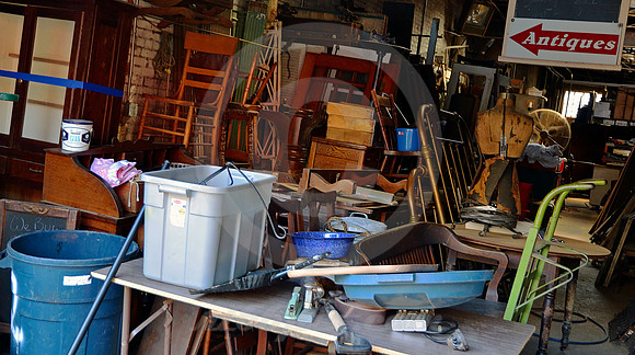 ANTIQUES (National Road Wheeling WV)