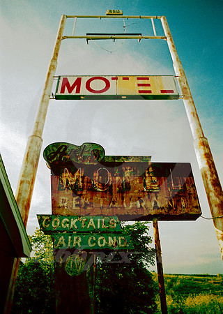 ART'S MOTEL SIGNS (Rt 66 IL)