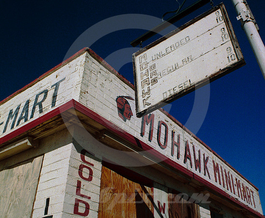 MOHAWK MINI-MART (Rt 66 Oro Grande CA)