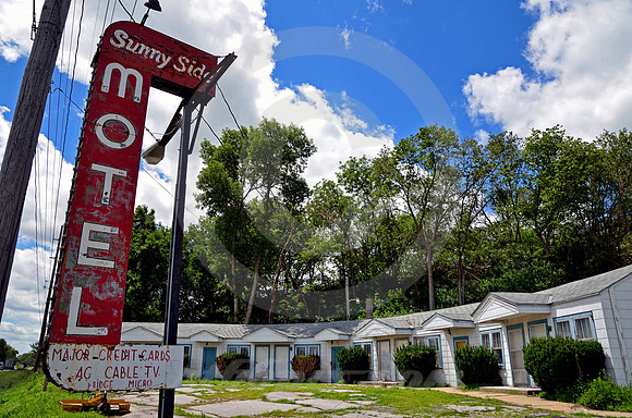 SUNNY SIDE MOTEL (Lincoln Highway nr Missouri Valley IA)