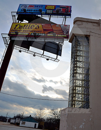 ATTENTION-GETTERS (Rt 66 nr St. Clair MO)