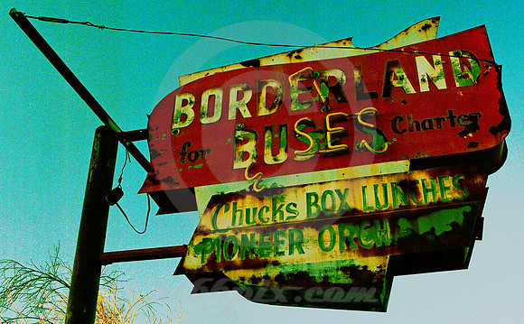 BORDERLAND BUSES SIGN (nr El Centro CA)