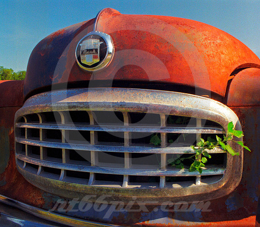 NASH HOOD, GRILLE & WEED ('49) (Rt 66 Kellyville OK)